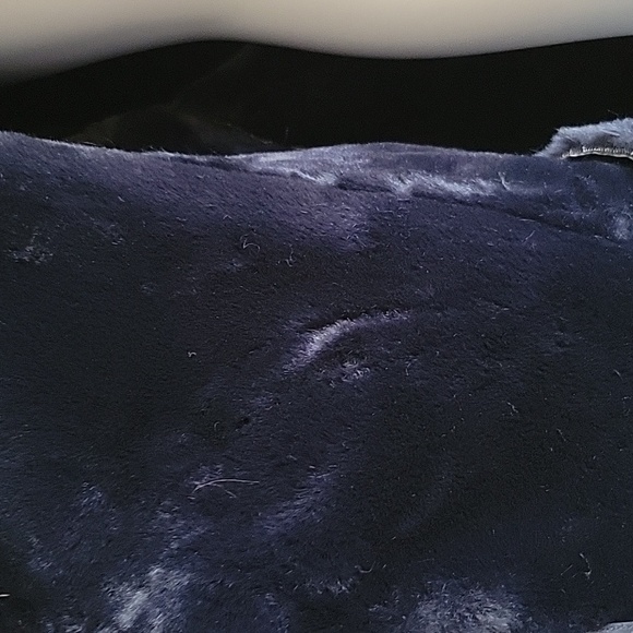 Wilson's Leather Maxima - Picture 4 of 9